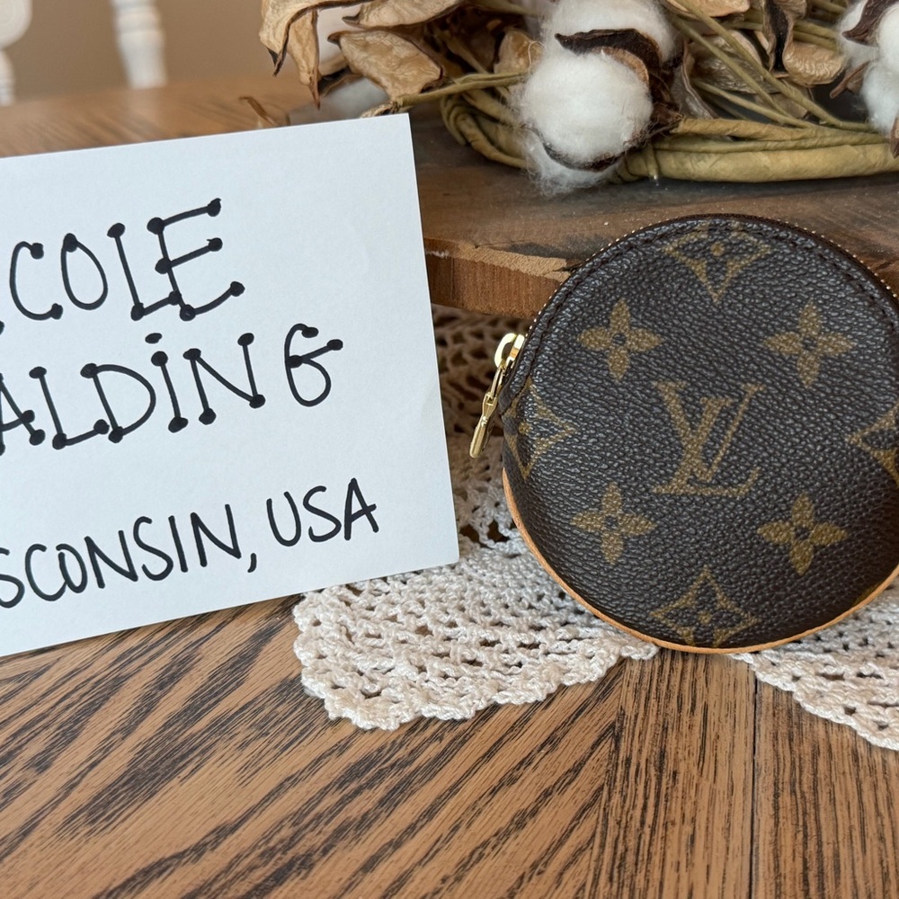 Louis Vuitton Monogram Round Coin Purse